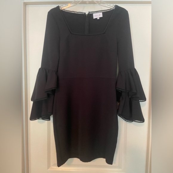 Dress by Devlin; black size 2; short dress with flared long sleeves; square neck - Picture 4 of 8